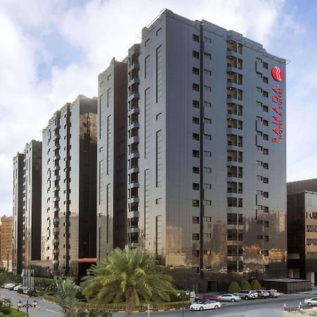 Ramada Hotel & Suites By Wyndham Adżman Zewnętrze zdjęcie