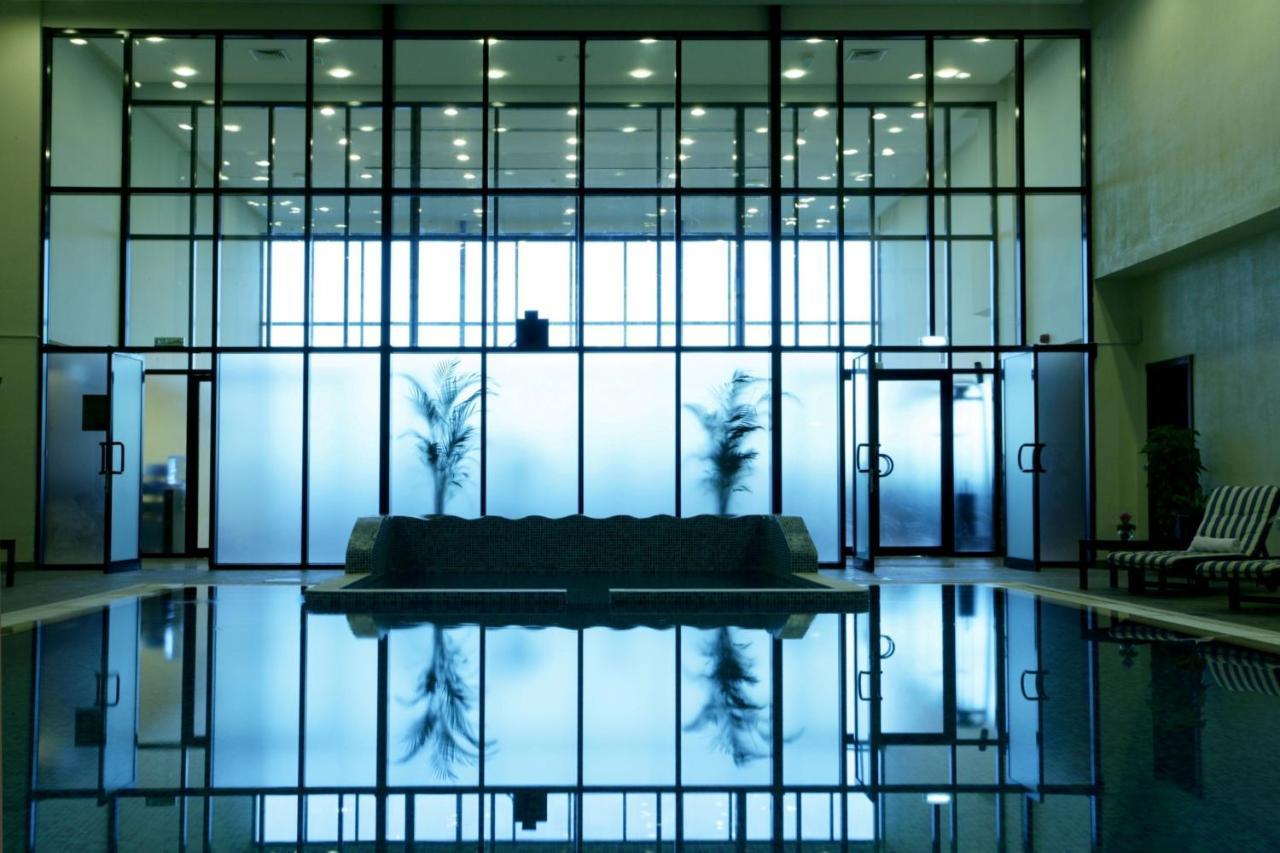 Ramada Hotel & Suites By Wyndham Adżman Zewnętrze zdjęcie