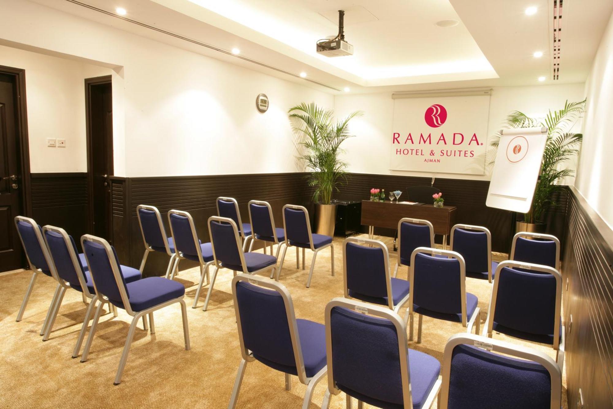 Ramada Hotel & Suites By Wyndham Adżman Zewnętrze zdjęcie