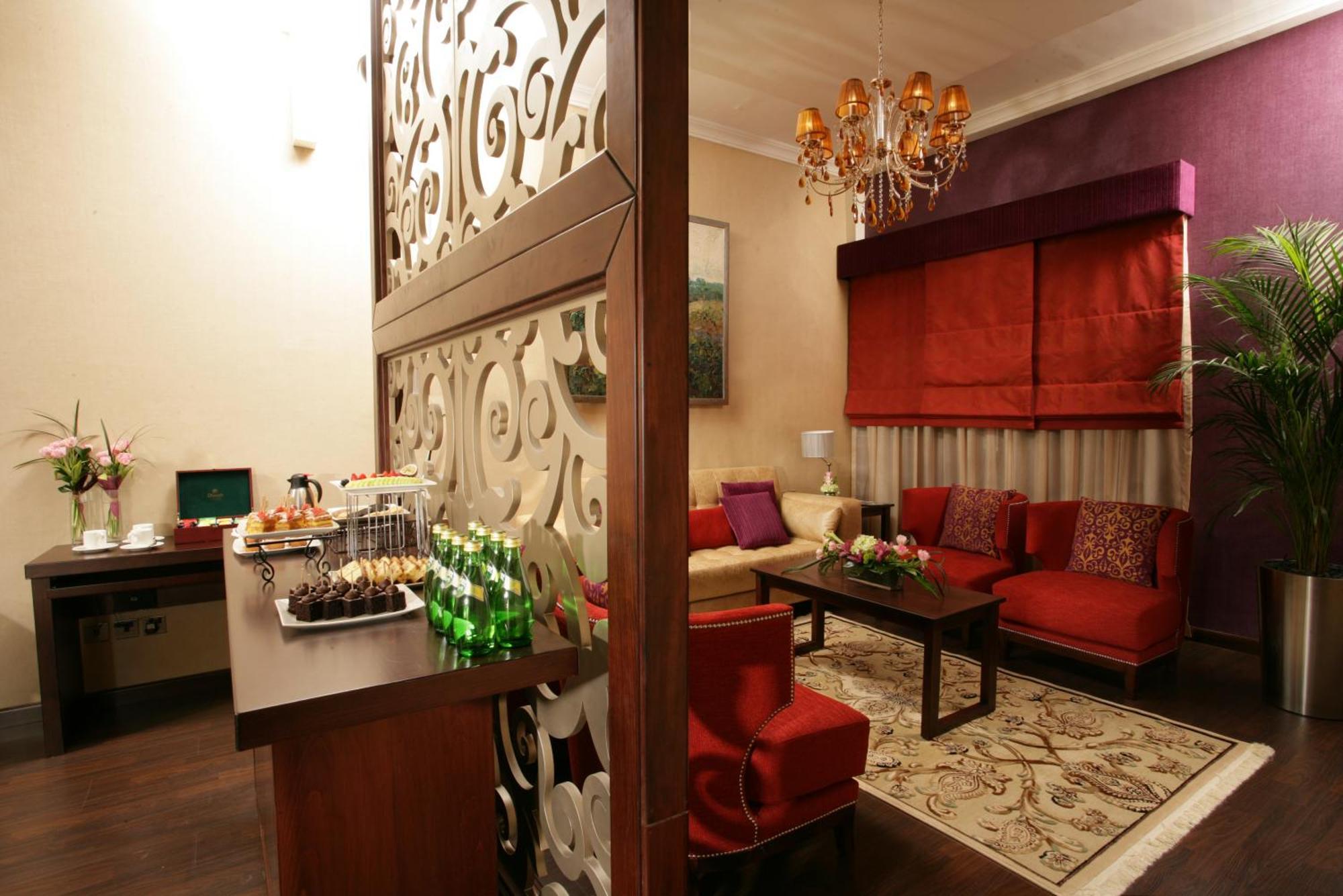 Ramada Hotel & Suites By Wyndham Adżman Zewnętrze zdjęcie
