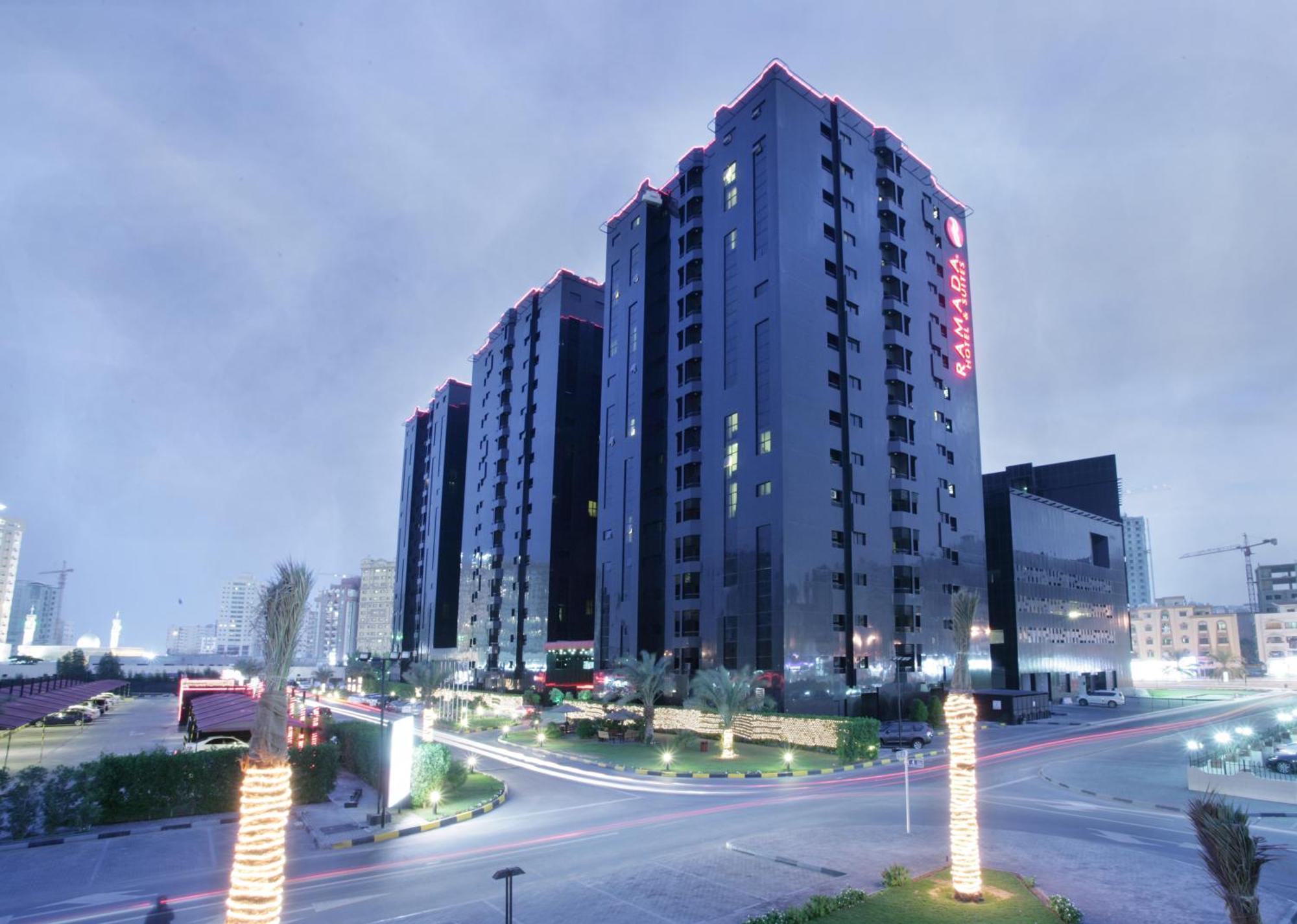 Ramada Hotel & Suites By Wyndham Adżman Zewnętrze zdjęcie